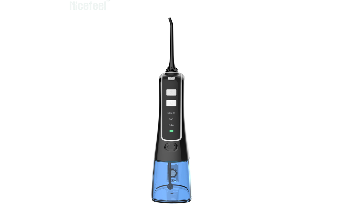 Het draagbare Draadloze Water Flosser van Insmart met 200/300ml Watertank